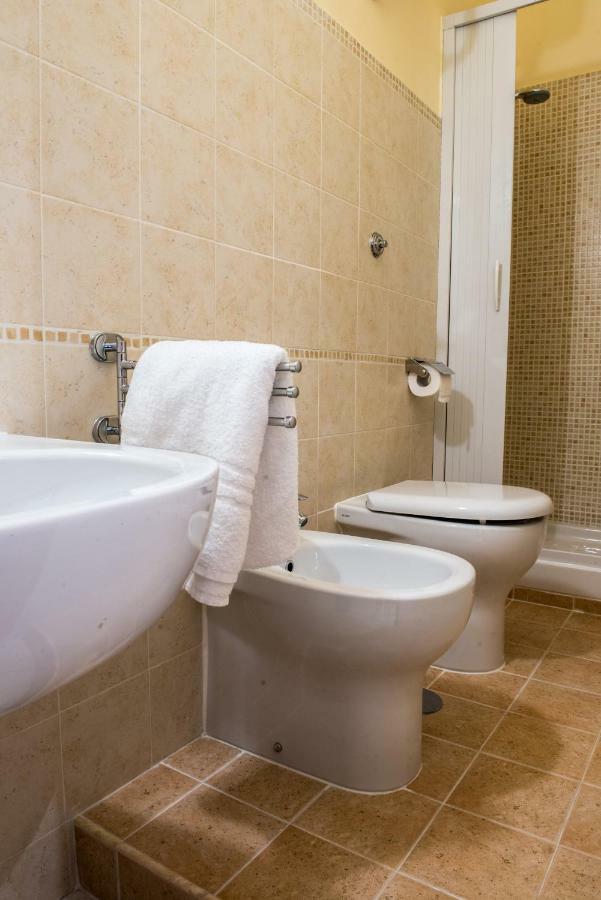 B&B Luxury Salerno Central Bagian luar foto